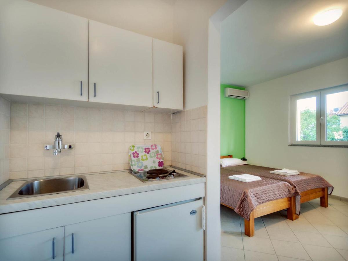 Apartments Zizic Vodice Phòng bức ảnh