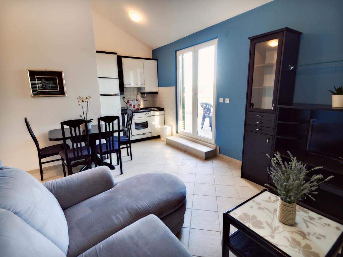 Apartments Zizic Vodice Phòng bức ảnh