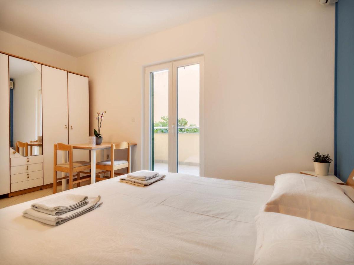 Apartments Zizic Vodice Phòng bức ảnh