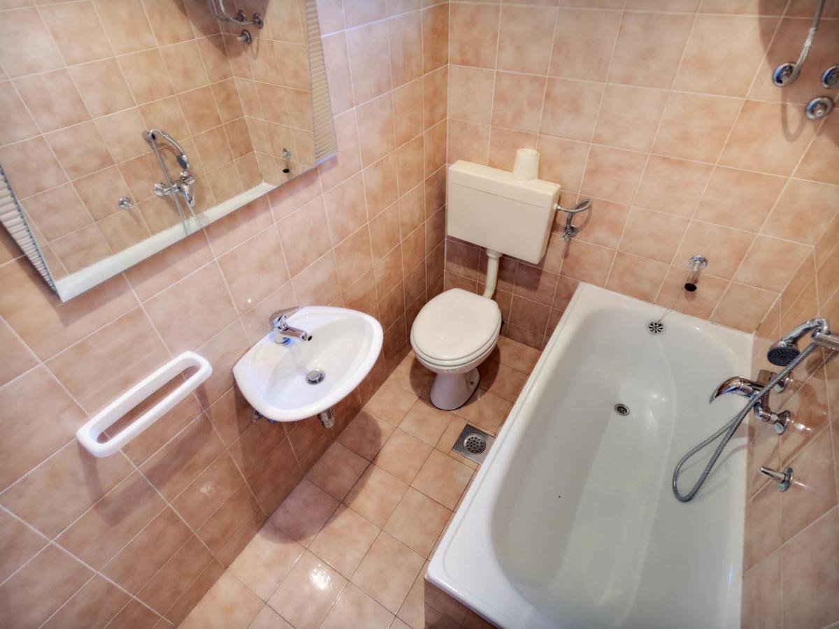 Apartments Zizic Vodice Phòng bức ảnh