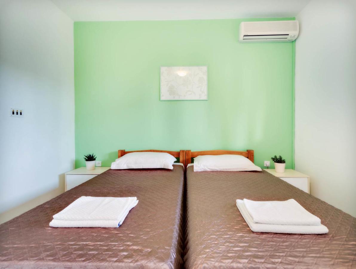 Apartments Zizic Vodice Phòng bức ảnh