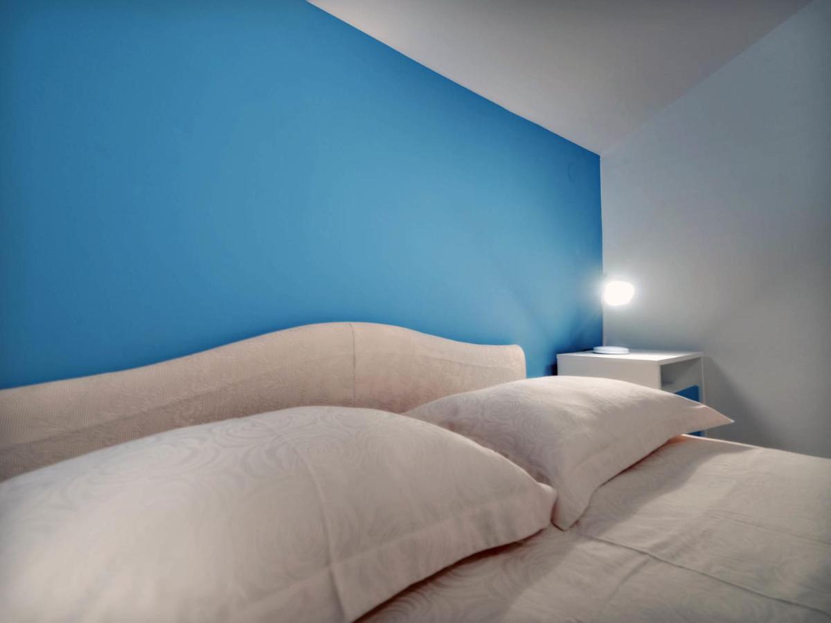 Apartments Zizic Vodice Phòng bức ảnh