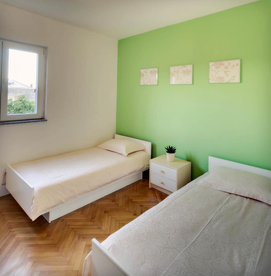 Apartments Zizic Vodice Phòng bức ảnh