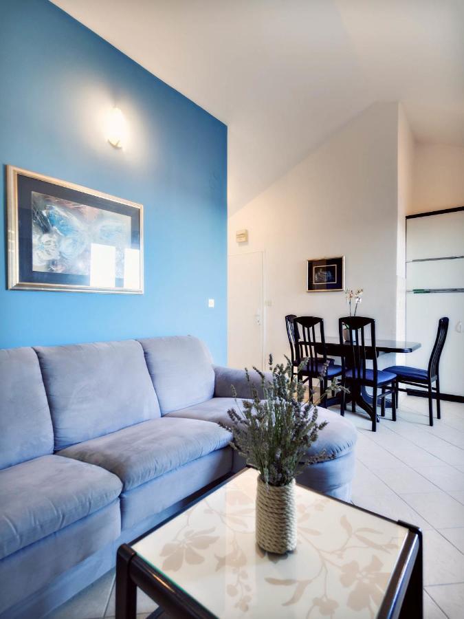 Apartments Zizic Vodice Phòng bức ảnh