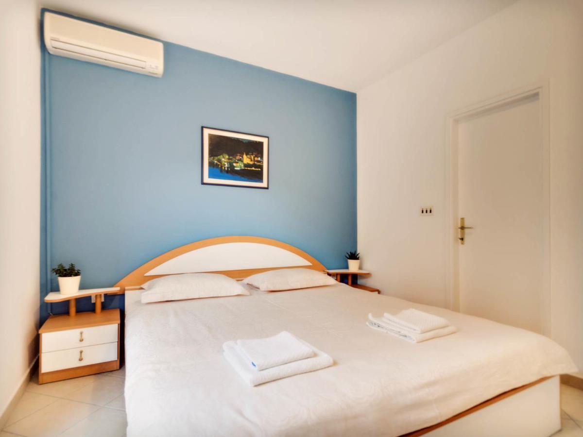 Apartments Zizic Vodice Phòng bức ảnh