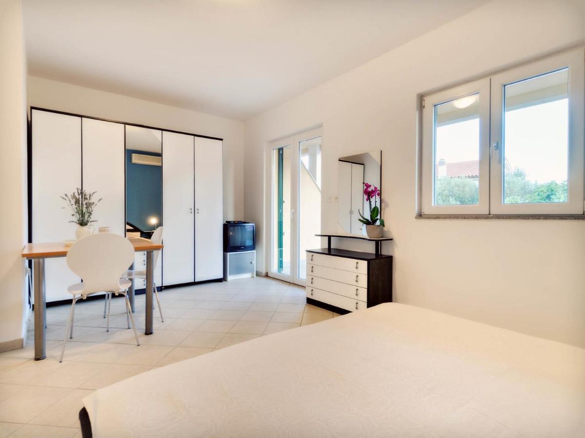 Apartments Zizic Vodice Phòng bức ảnh